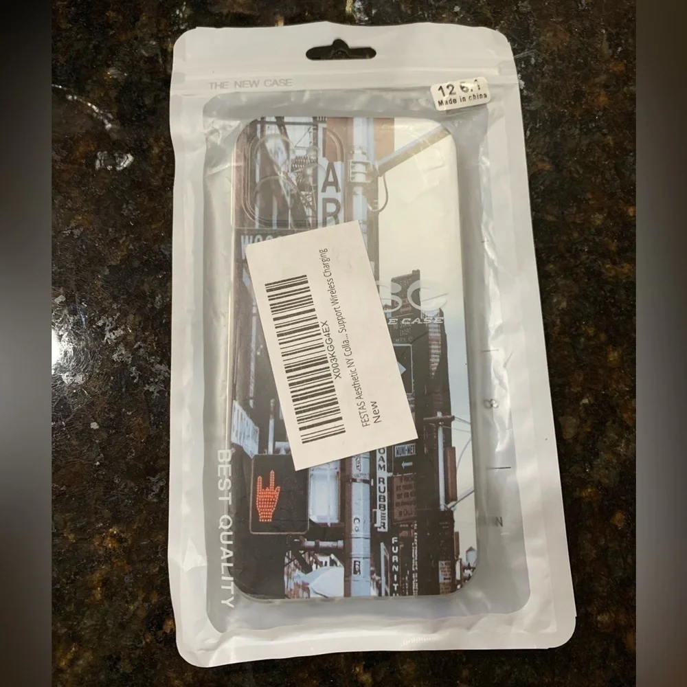 APPLE iPhone 12 case NWT